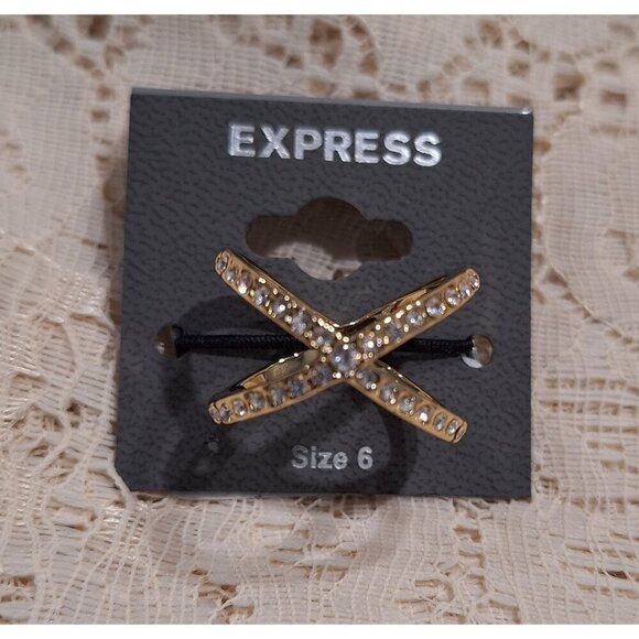 NWT Express Gold-Tone Crisscross Rhinestone Ring Size 6 - Picture 1 of 4